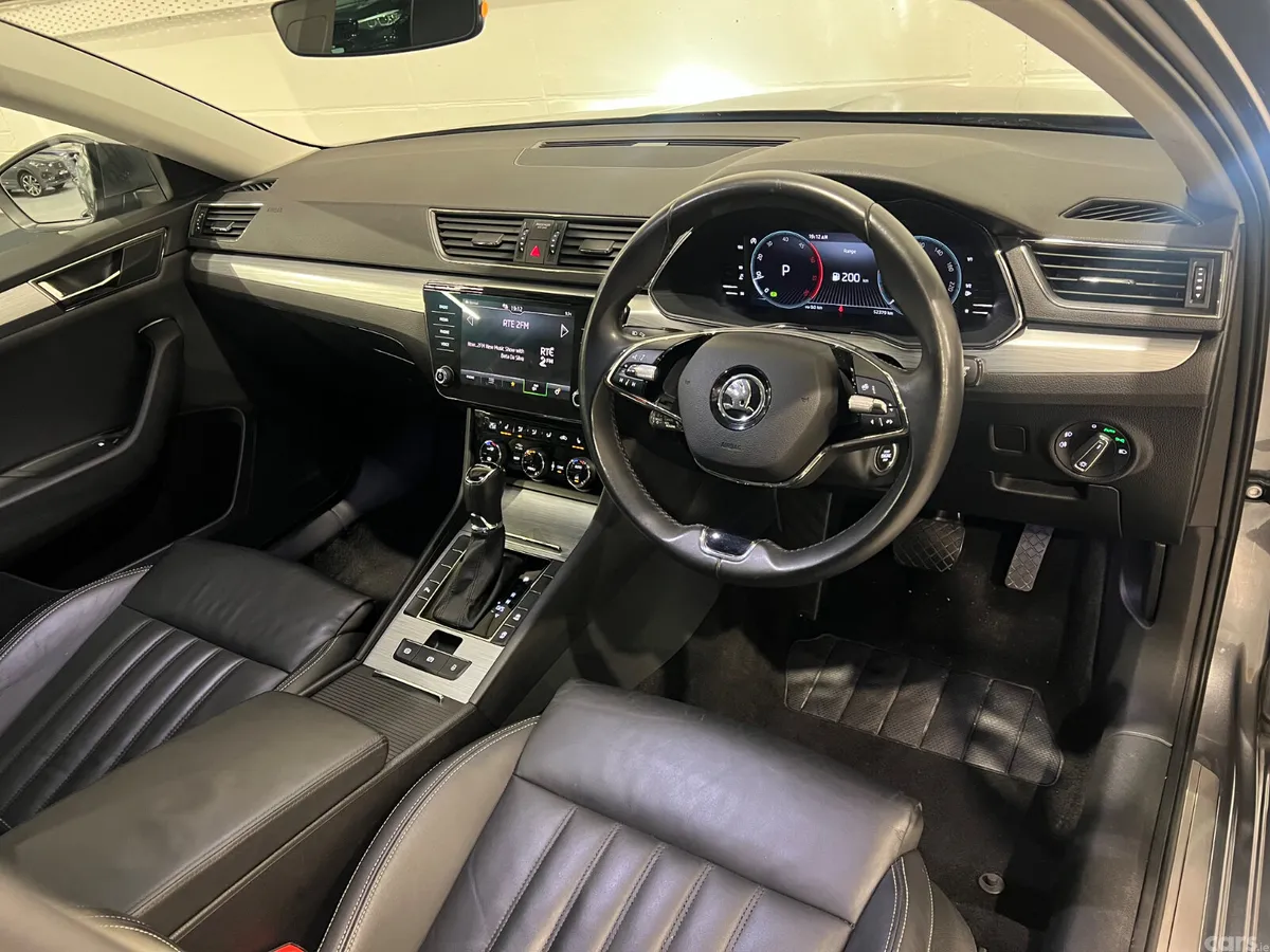 Skoda Superb Hatchback, Diesel, 2024, Grey