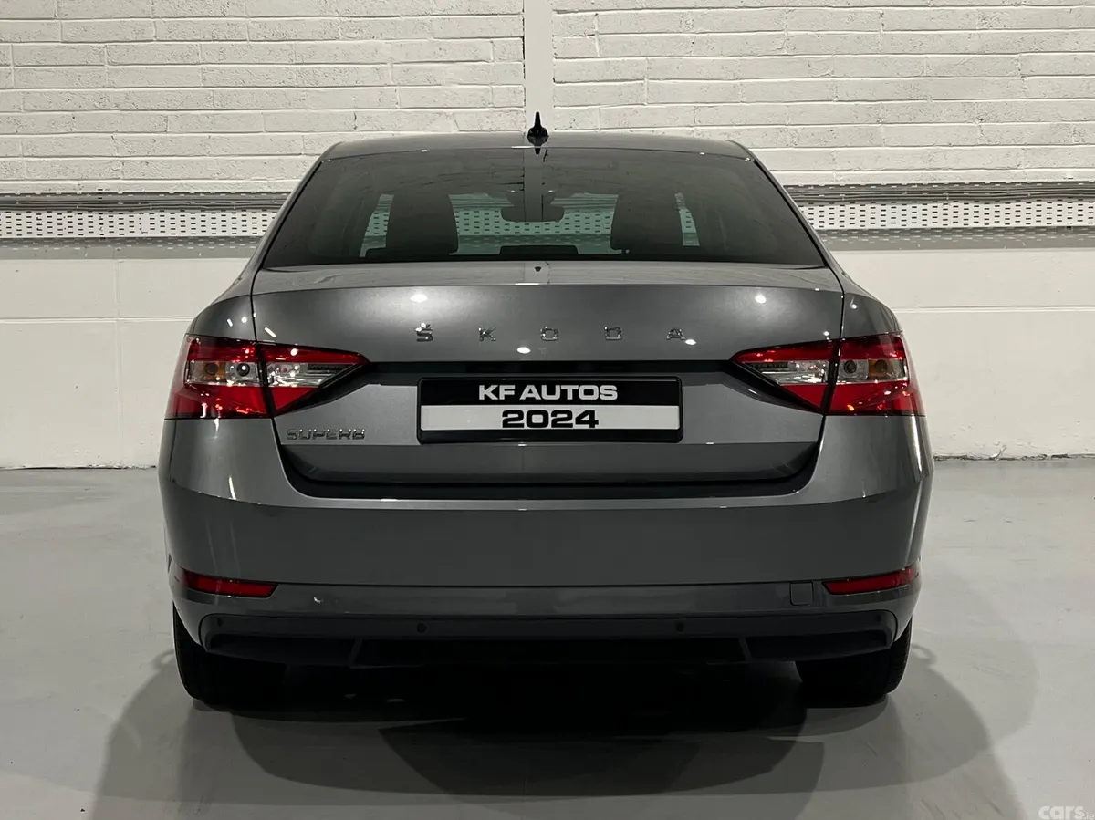 Skoda Superb Hatchback, Diesel, 2024, Grey
