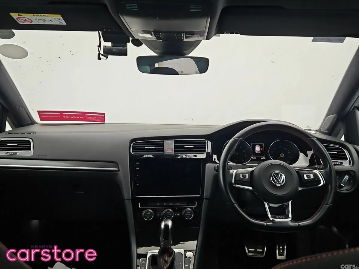 Volkswagen Golf Hatchback, Petrol, 2018, White
