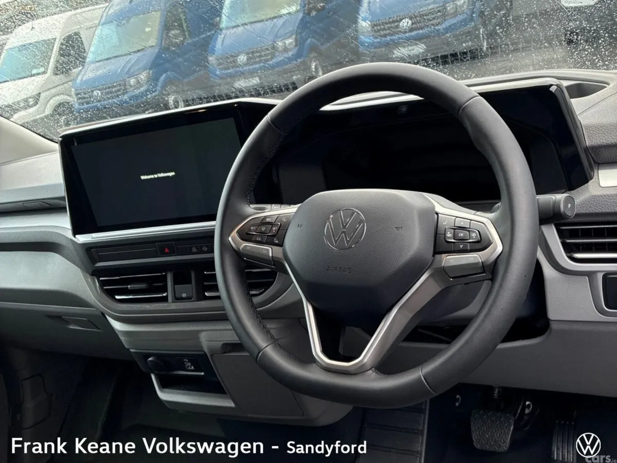 Volkswagen Caravelle MPV, Electric, 2026, Grey