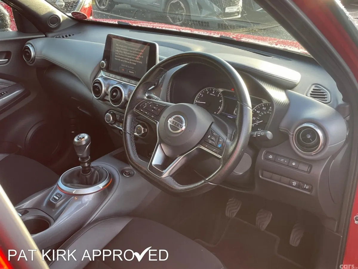 Nissan Juke Hatchback, Petrol, 2021, Red