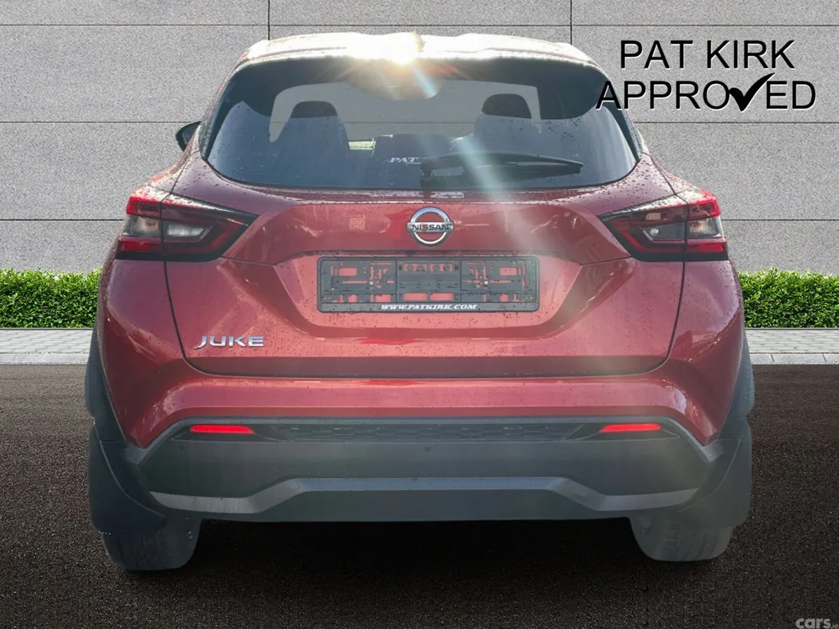 Nissan Juke Hatchback, Petrol, 2021, Red