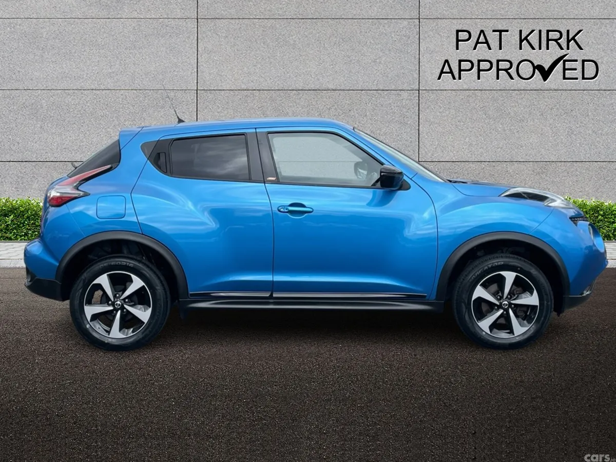 Nissan Juke Hatchback, Petrol, 2019, Blue