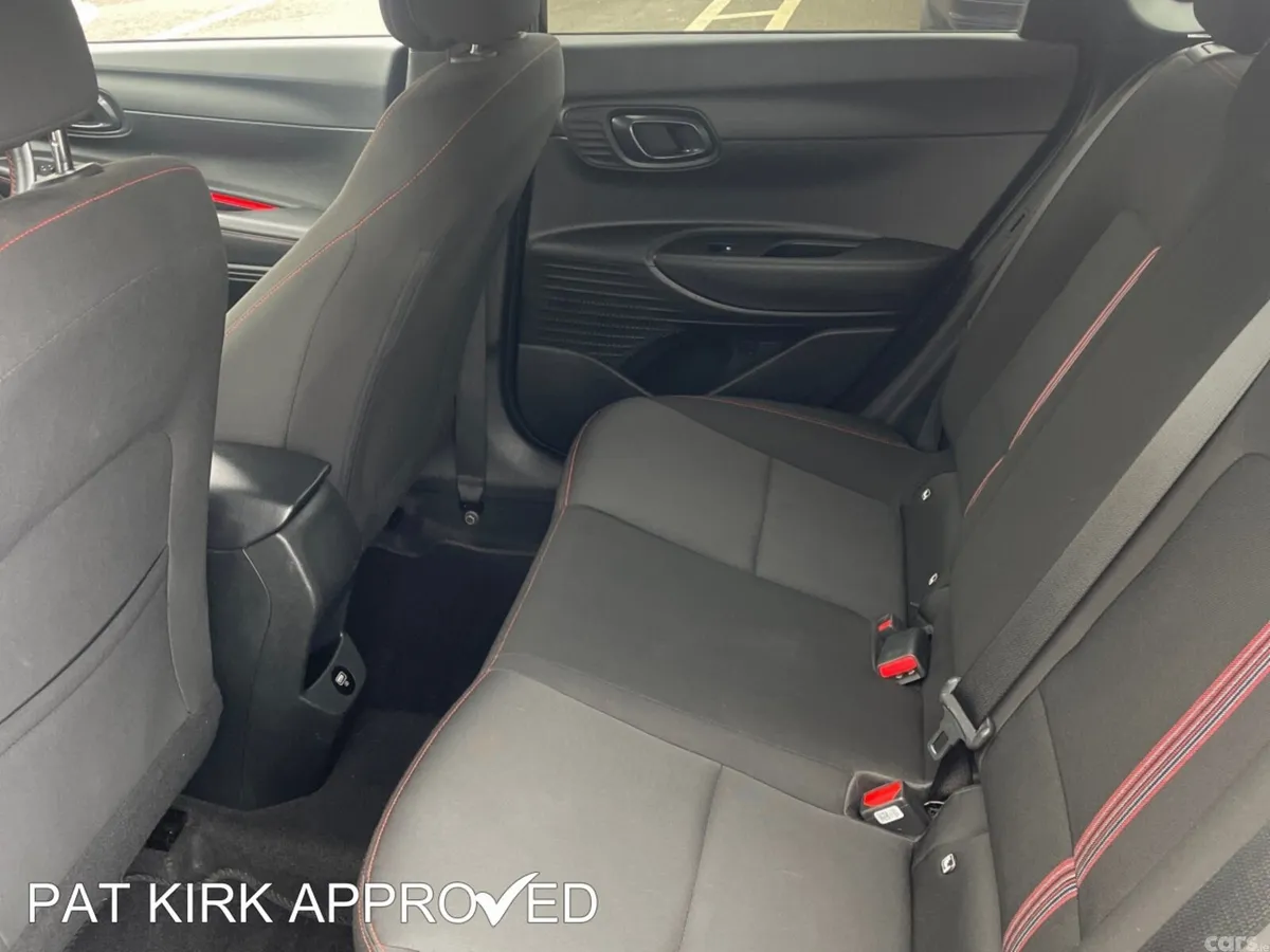Hyundai i20 Hatchback, Petrol, 2022, Black