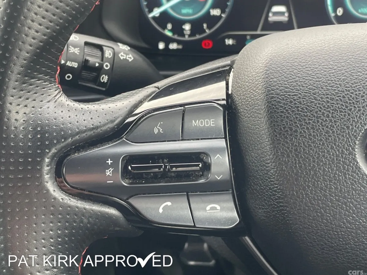 Hyundai i20 Hatchback, Petrol, 2022, Black