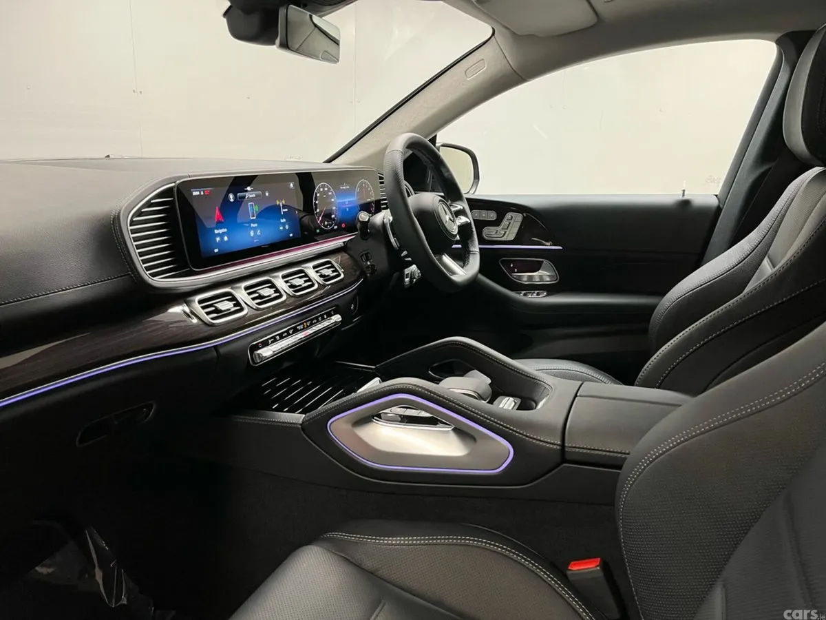 Mercedes-Benz GLE SUV, Diesel Plug-in Hybrid, 2026, Black
