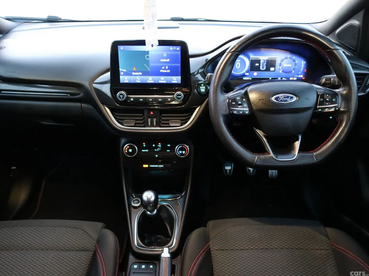 Ford Puma MPV, Petrol Hybrid, 2021, White