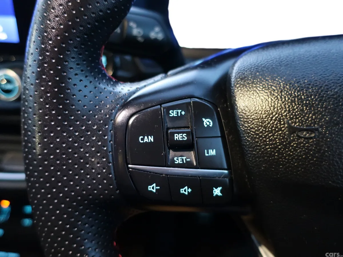 Ford Puma MPV, Petrol Hybrid, 2021, White