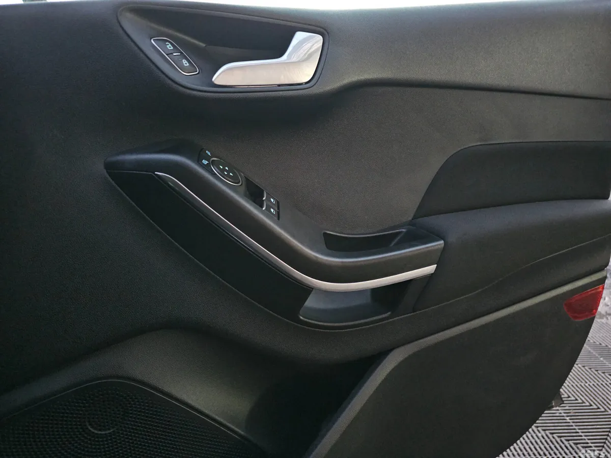 Ford Fiesta Hatchback, Petrol, 2020, Black