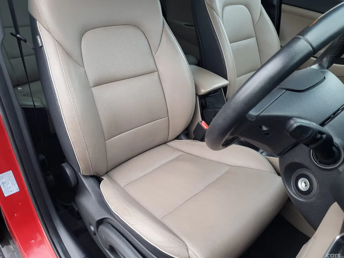 Hyundai Tucson SUV, Diesel, 2019, Red