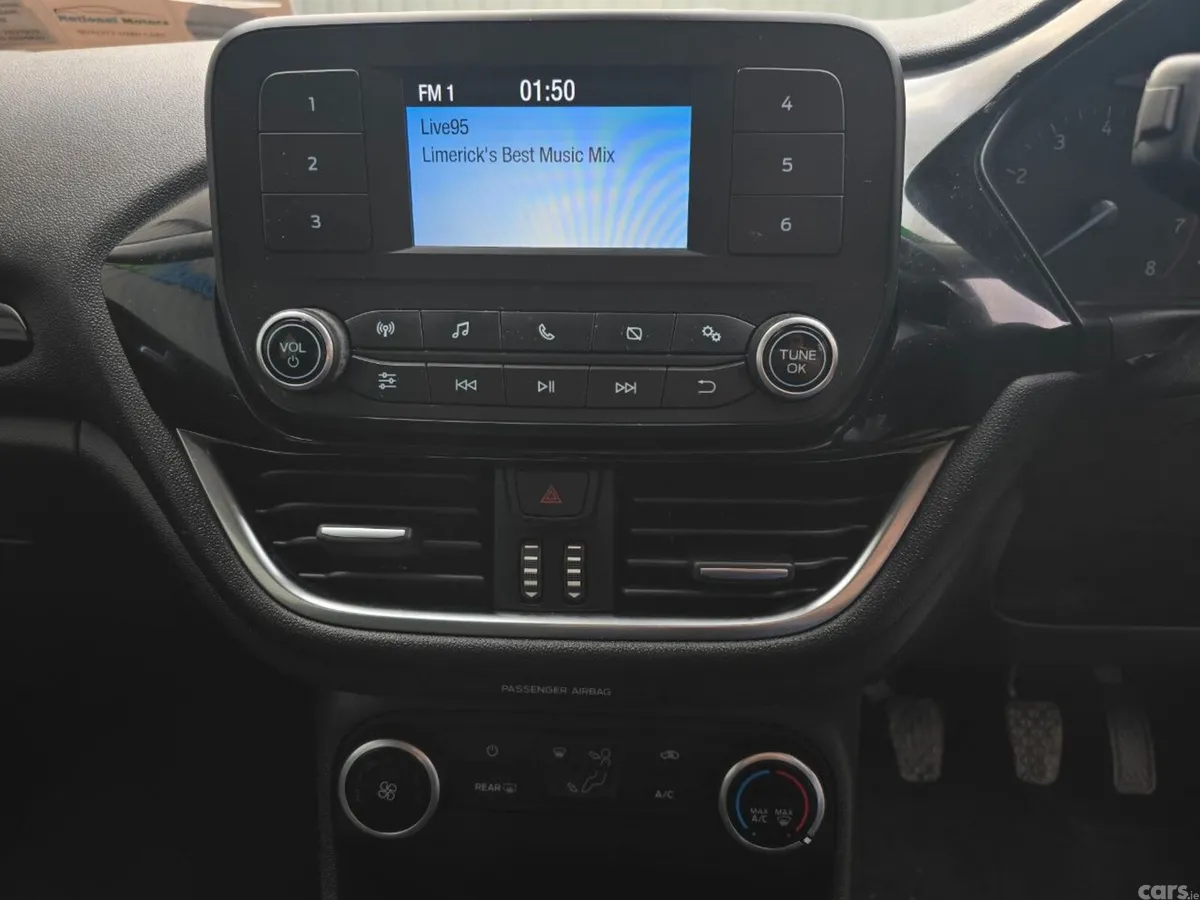 Ford Fiesta Hatchback, Petrol, 2018, Black