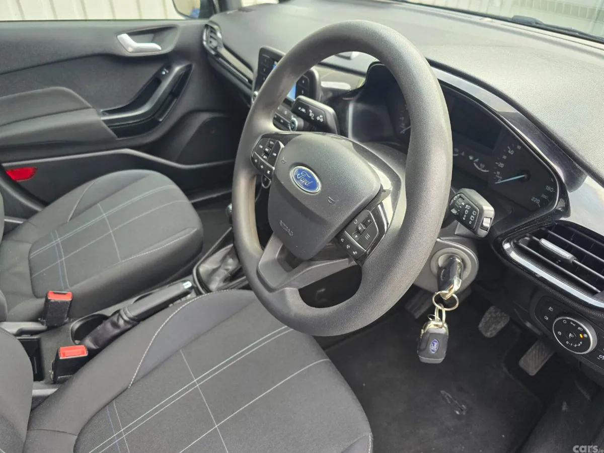 Ford Fiesta Hatchback, Petrol, 2018, Black