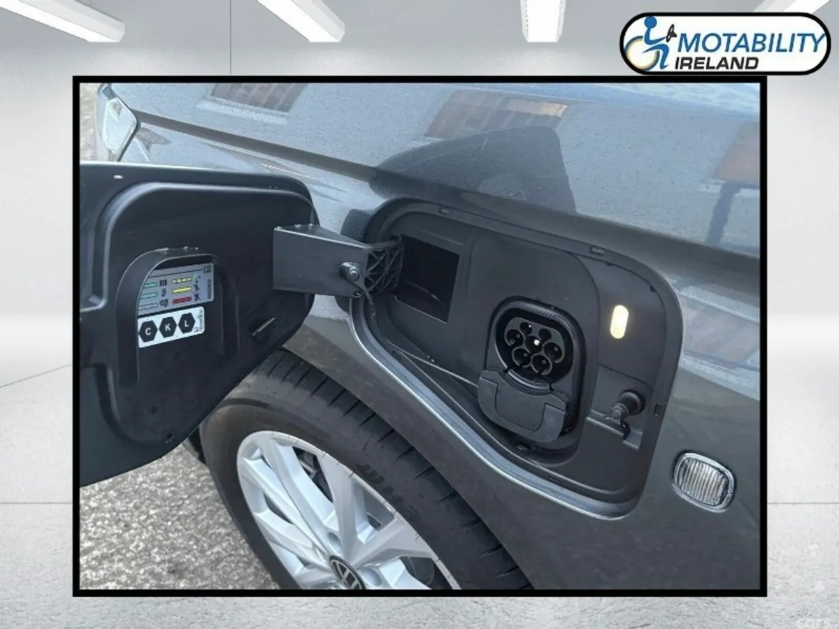 Volkswagen Caddy Maxi Life MPV, Petrol Plug-in Hybrid, 2026, Grey