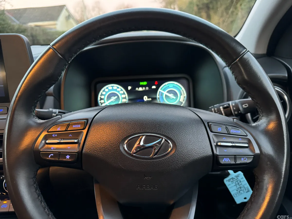 Hyundai KONA Hatchback, Petrol Hybrid, 2022, Red
