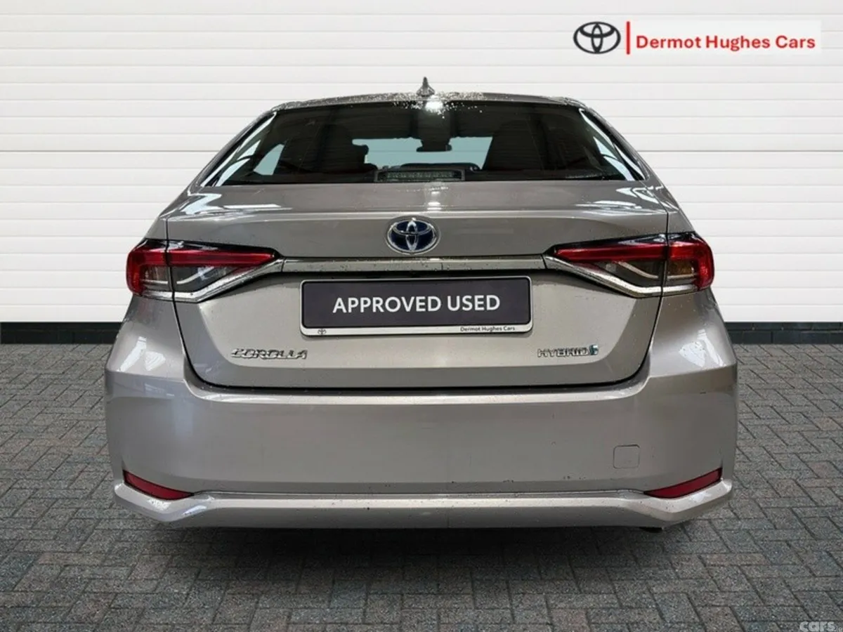 Toyota Corolla Saloon, Petrol Hybrid, 2021, Grey