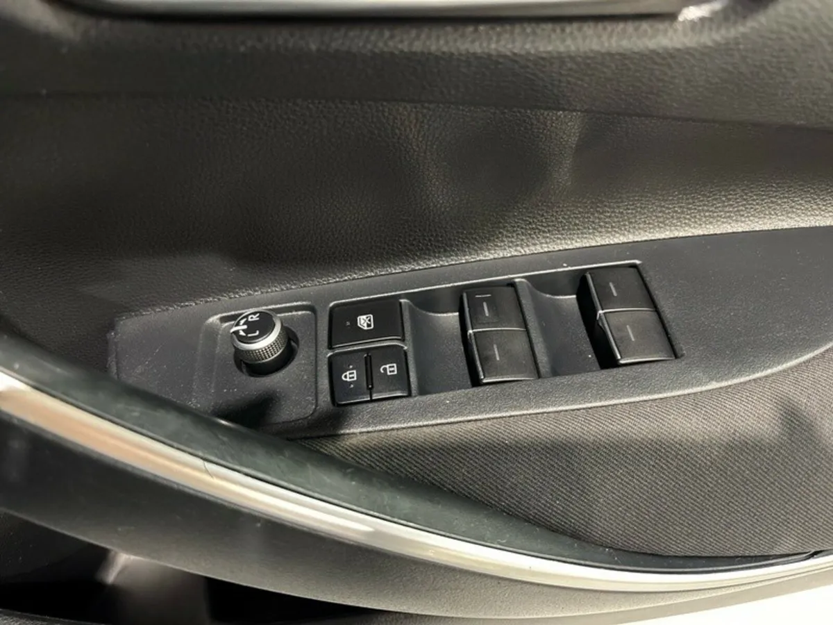 Toyota Corolla Saloon, Petrol Hybrid, 2021, Grey