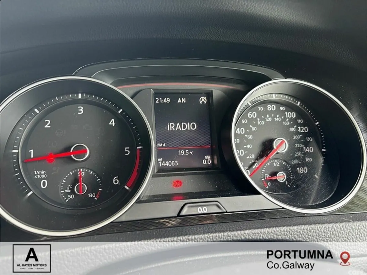 Volkswagen Golf Hatchback, Diesel, 2017, White