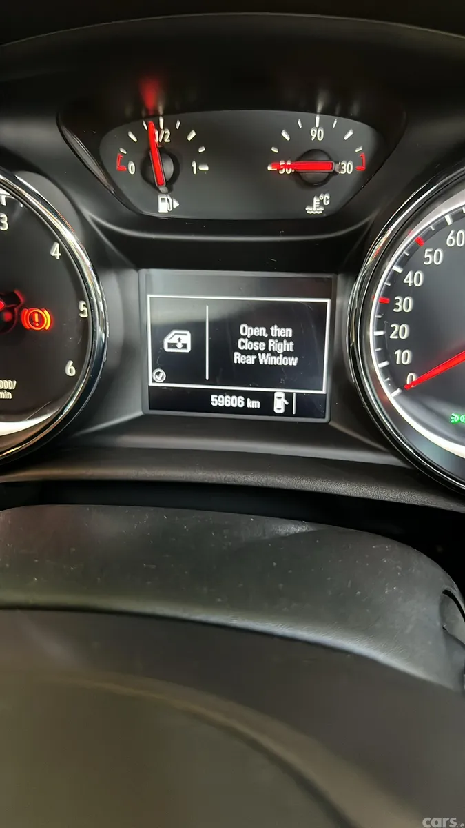 Opel Astra Hatchback, Diesel, 2022, White
