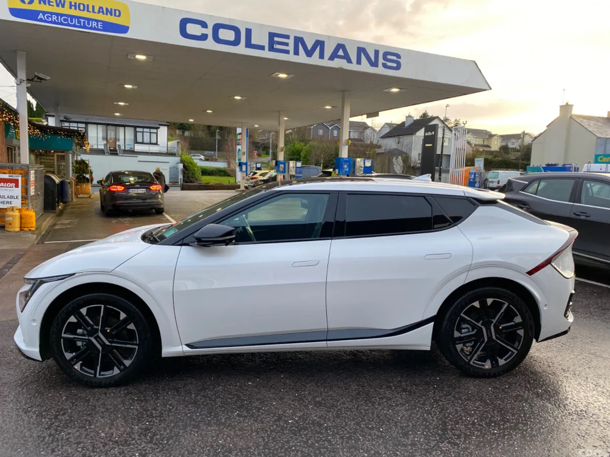 Kia EV6 Estate, Electric, 2026, White