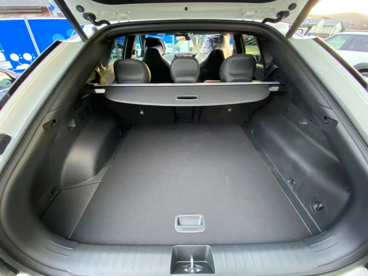 Kia EV6 Estate, Electric, 2026, White