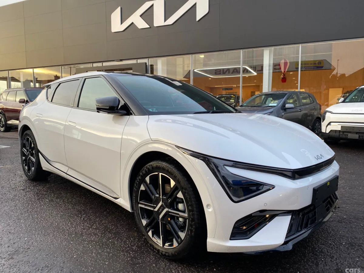 Kia EV6 Estate, Electric, 2026, White