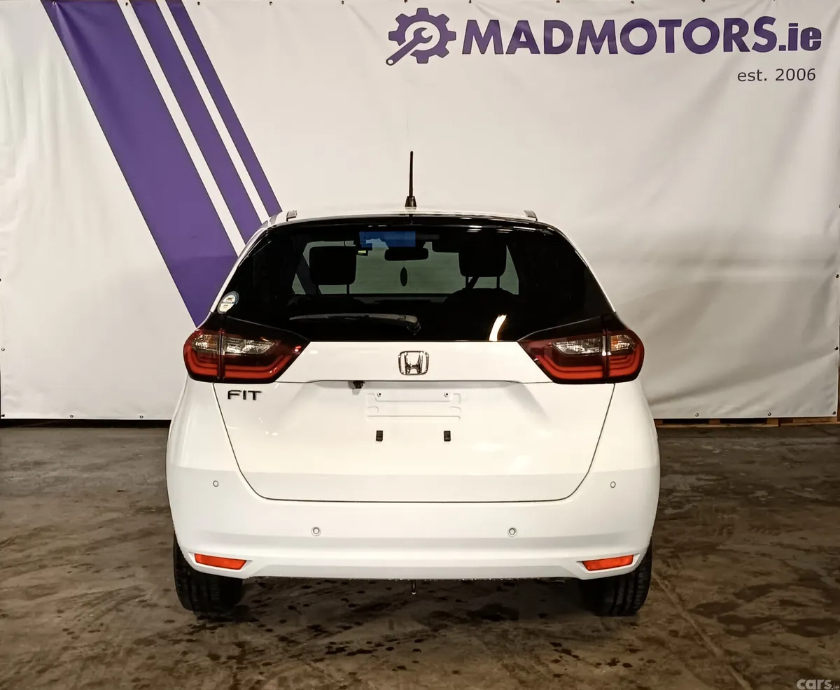 Honda Fit Hatchback, Petrol, 2020, White