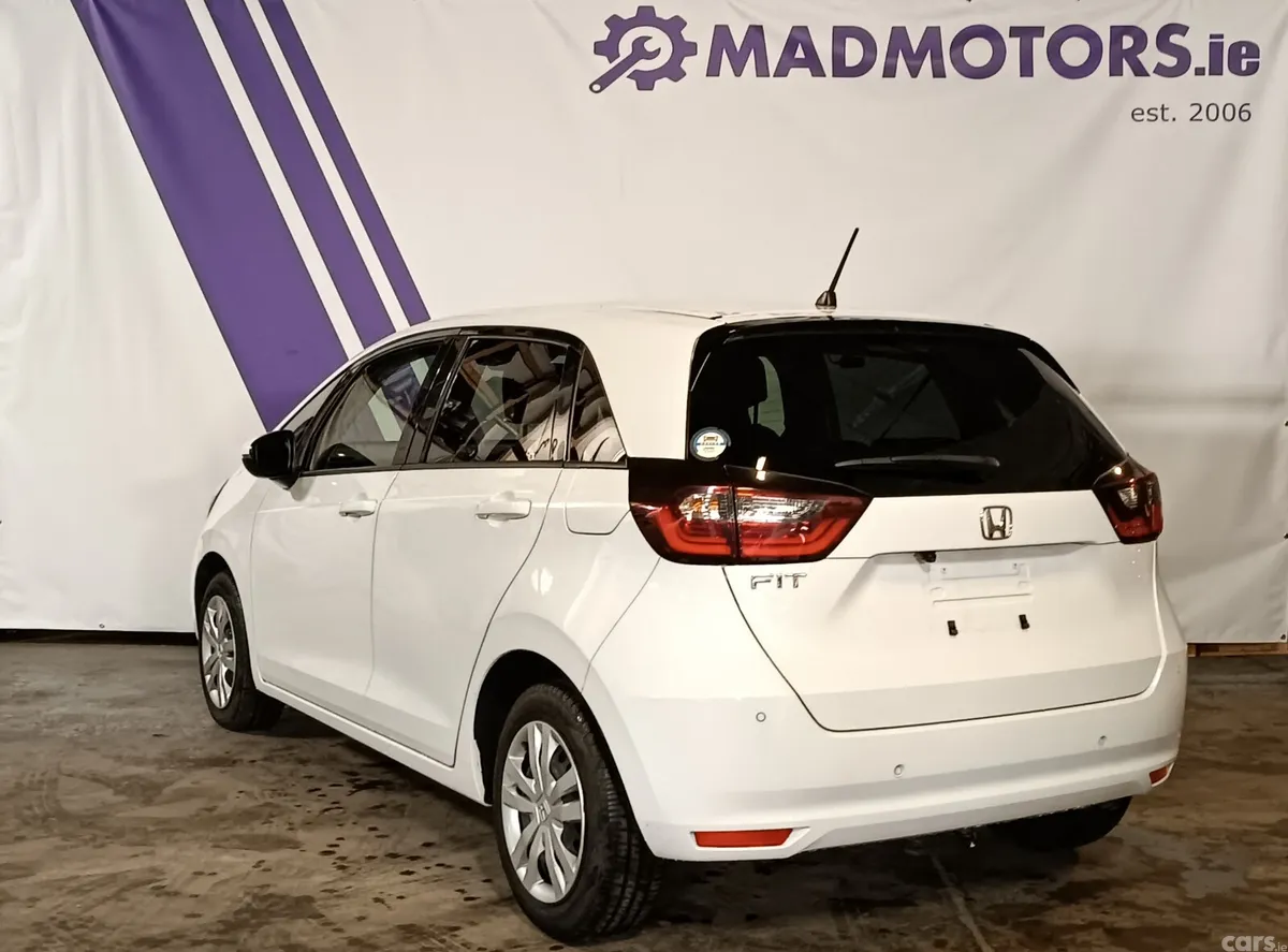 Honda Fit Hatchback, Petrol, 2020, White
