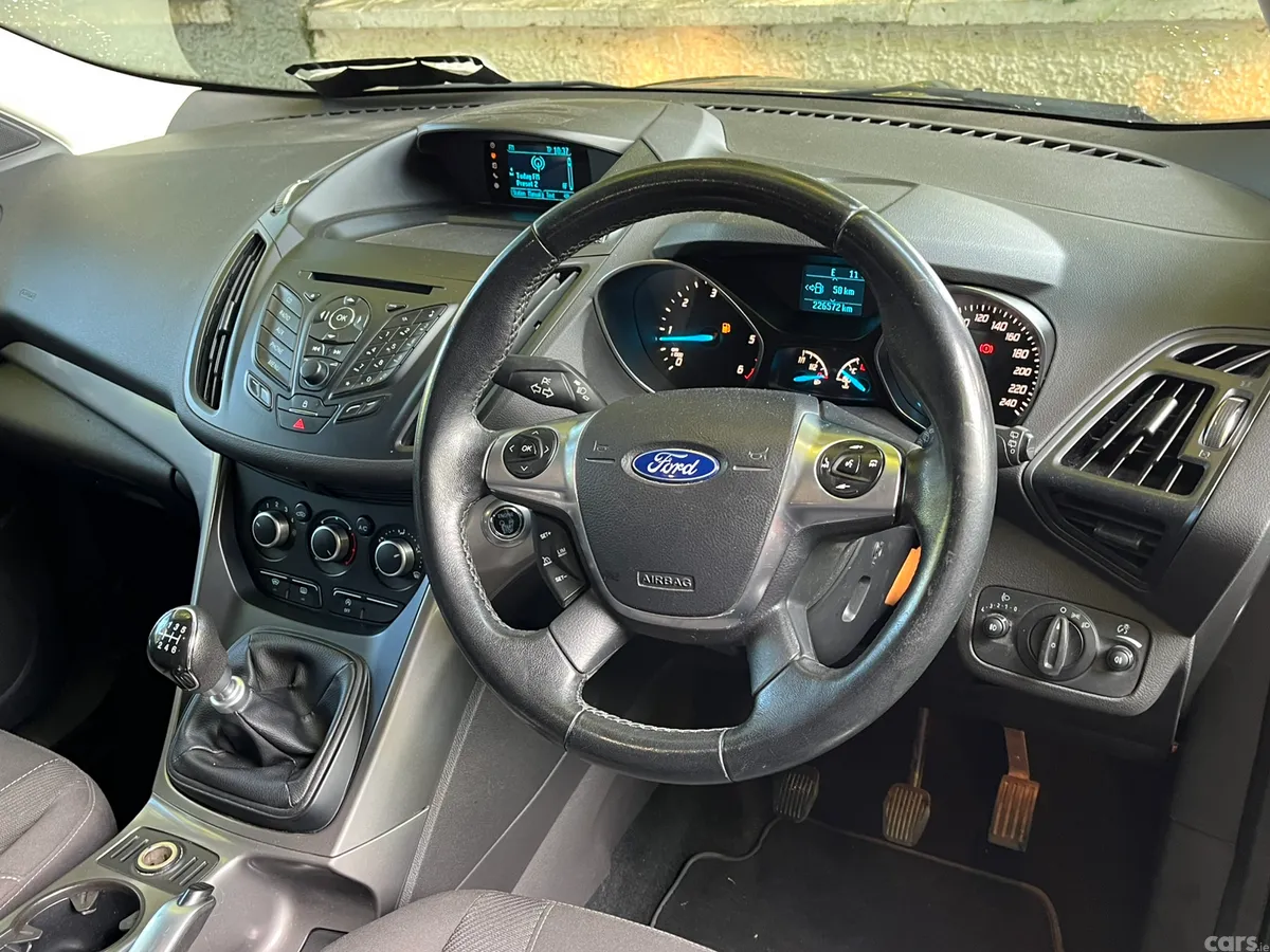 Ford Kuga SUV, Diesel, 2015, Black