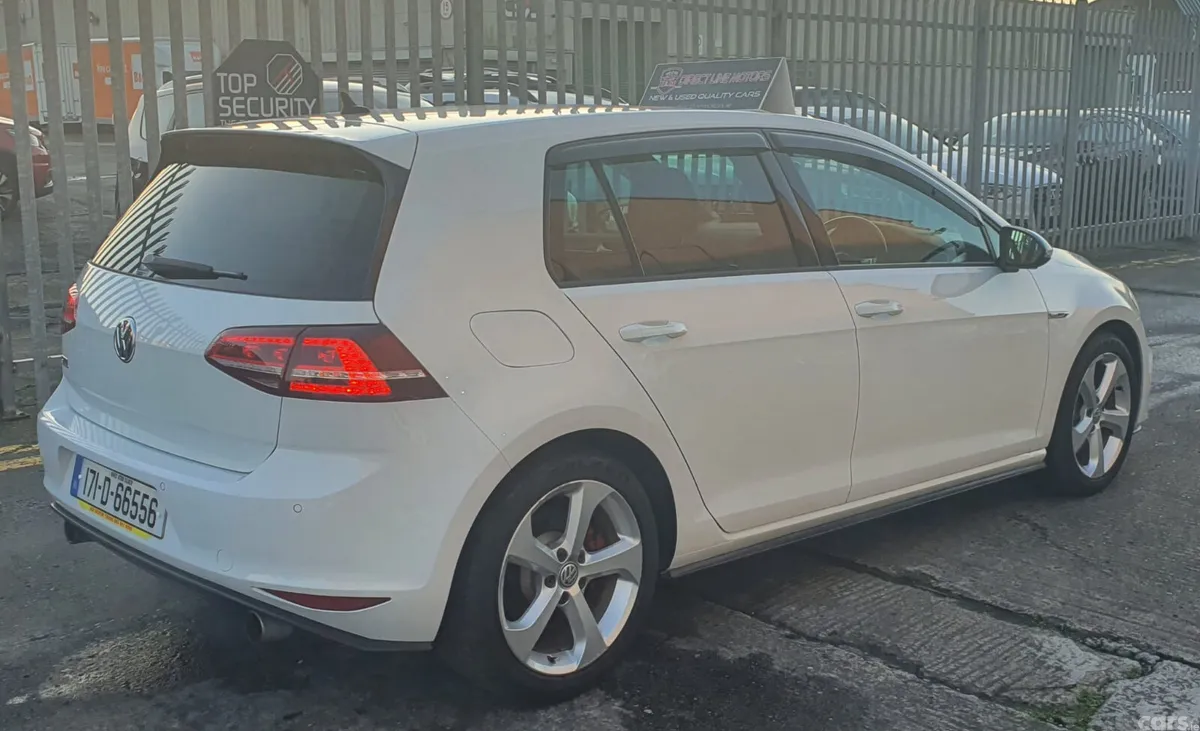 Volkswagen Golf Hatchback, Petrol, 2017, White