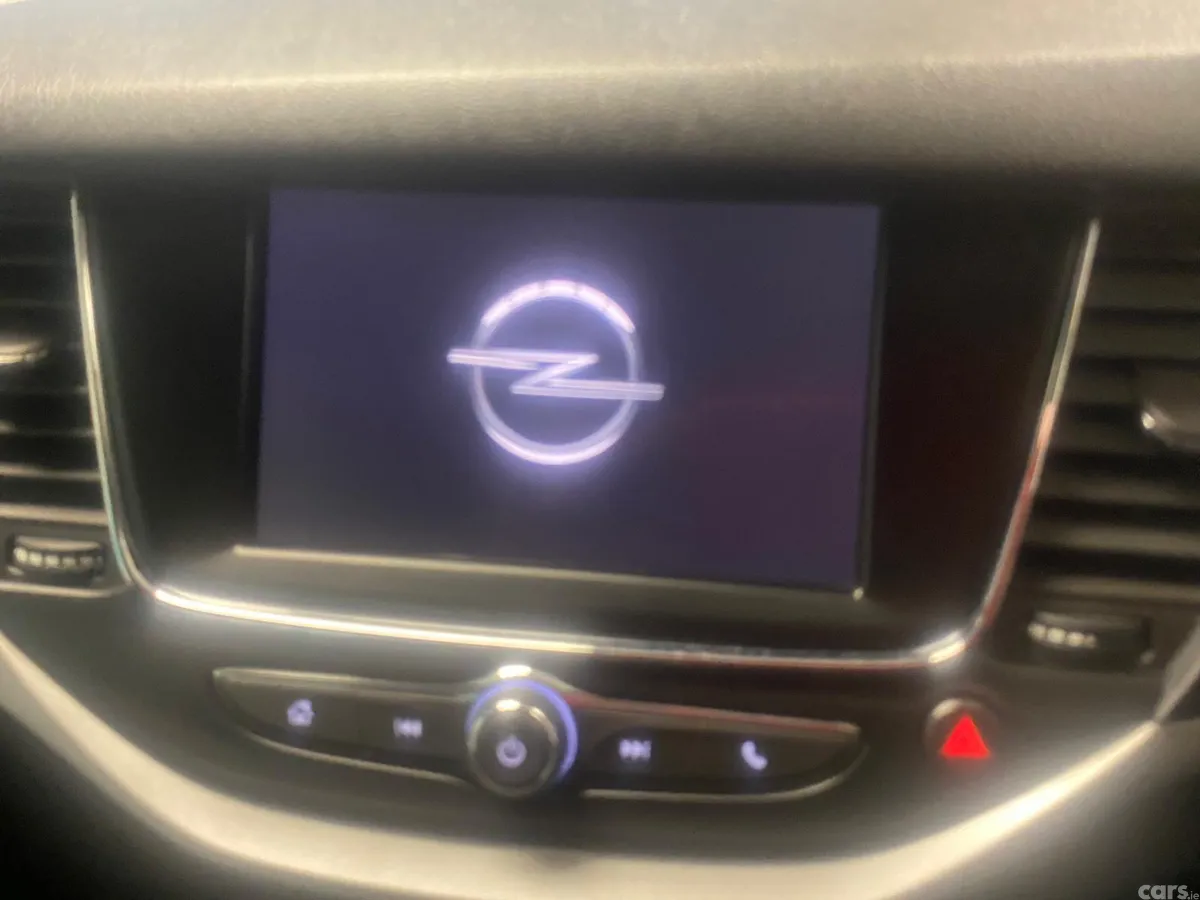 Opel Astra Hatchback, Diesel, 2021, Black