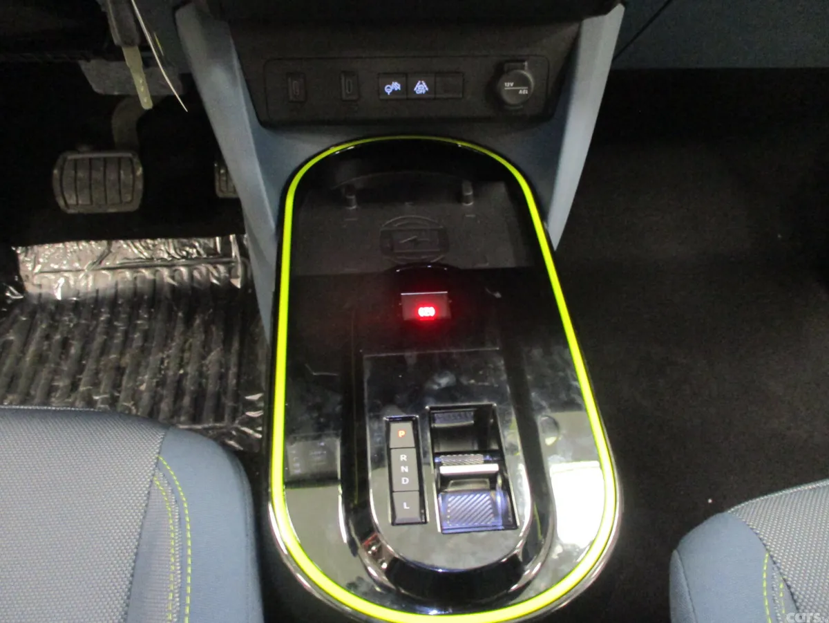 Fiat Grande Panda Hatchback, Petrol Hybrid, 2026, Yellow