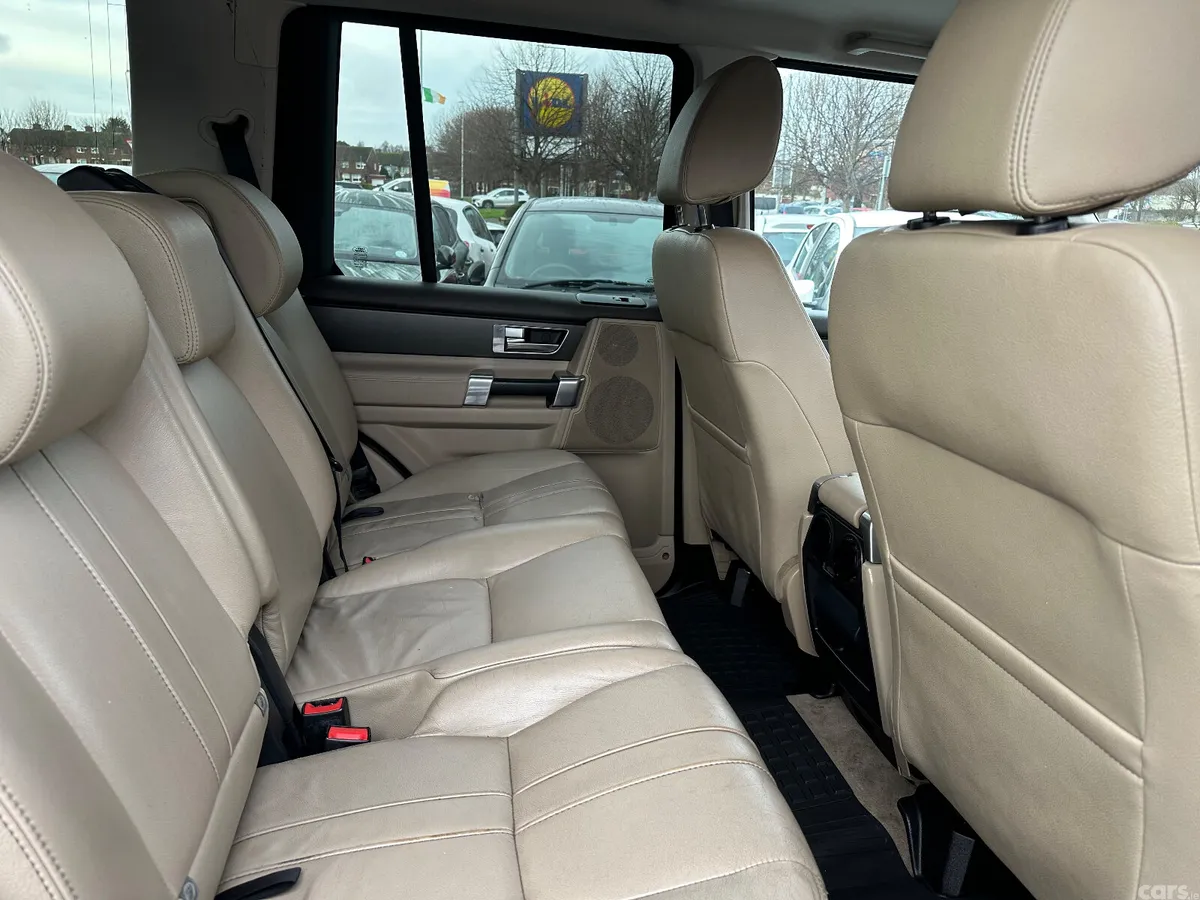 Land Rover Discovery SUV, Diesel, 2015, Blue