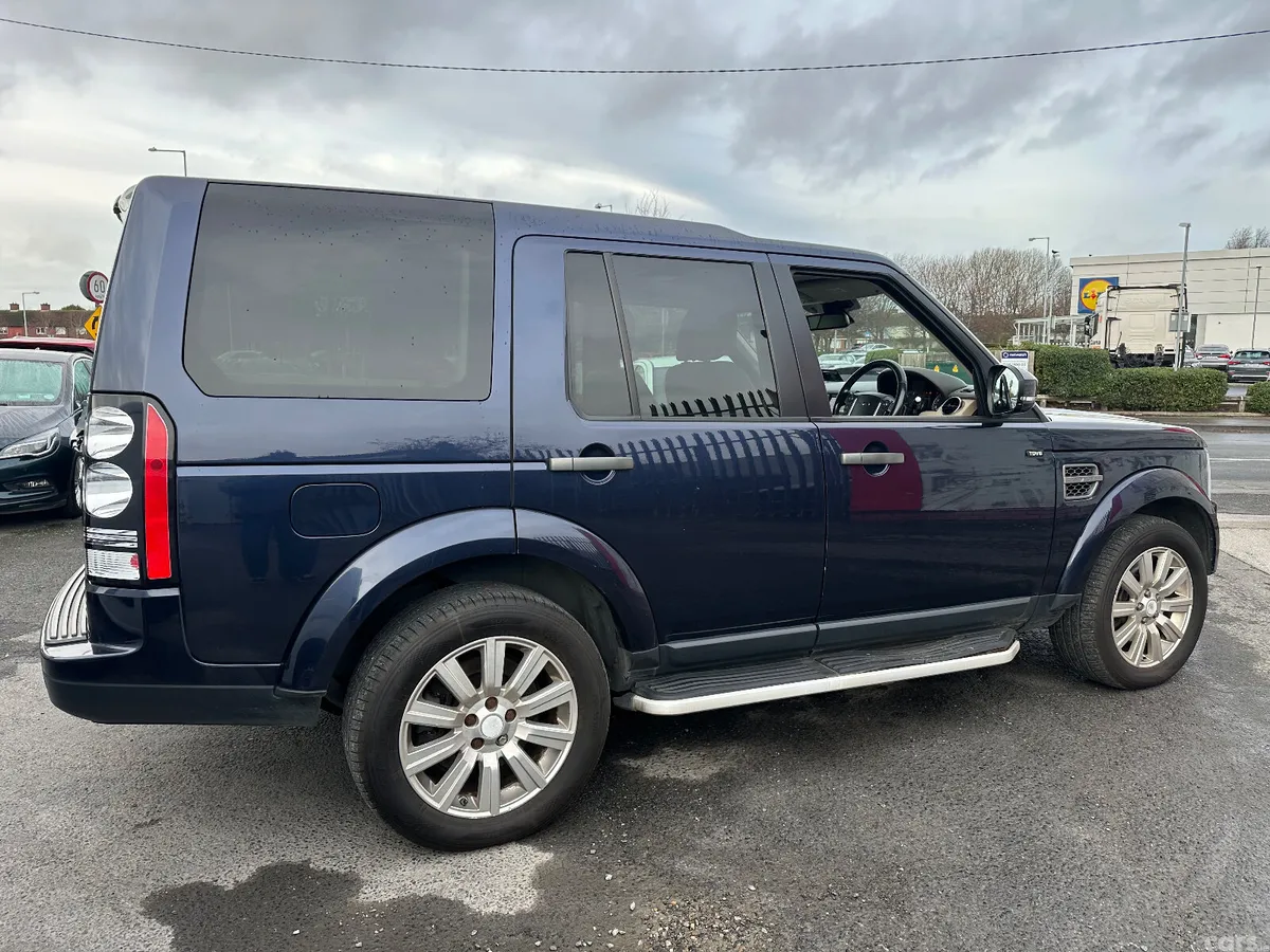Land Rover Discovery SUV, Diesel, 2015, Blue