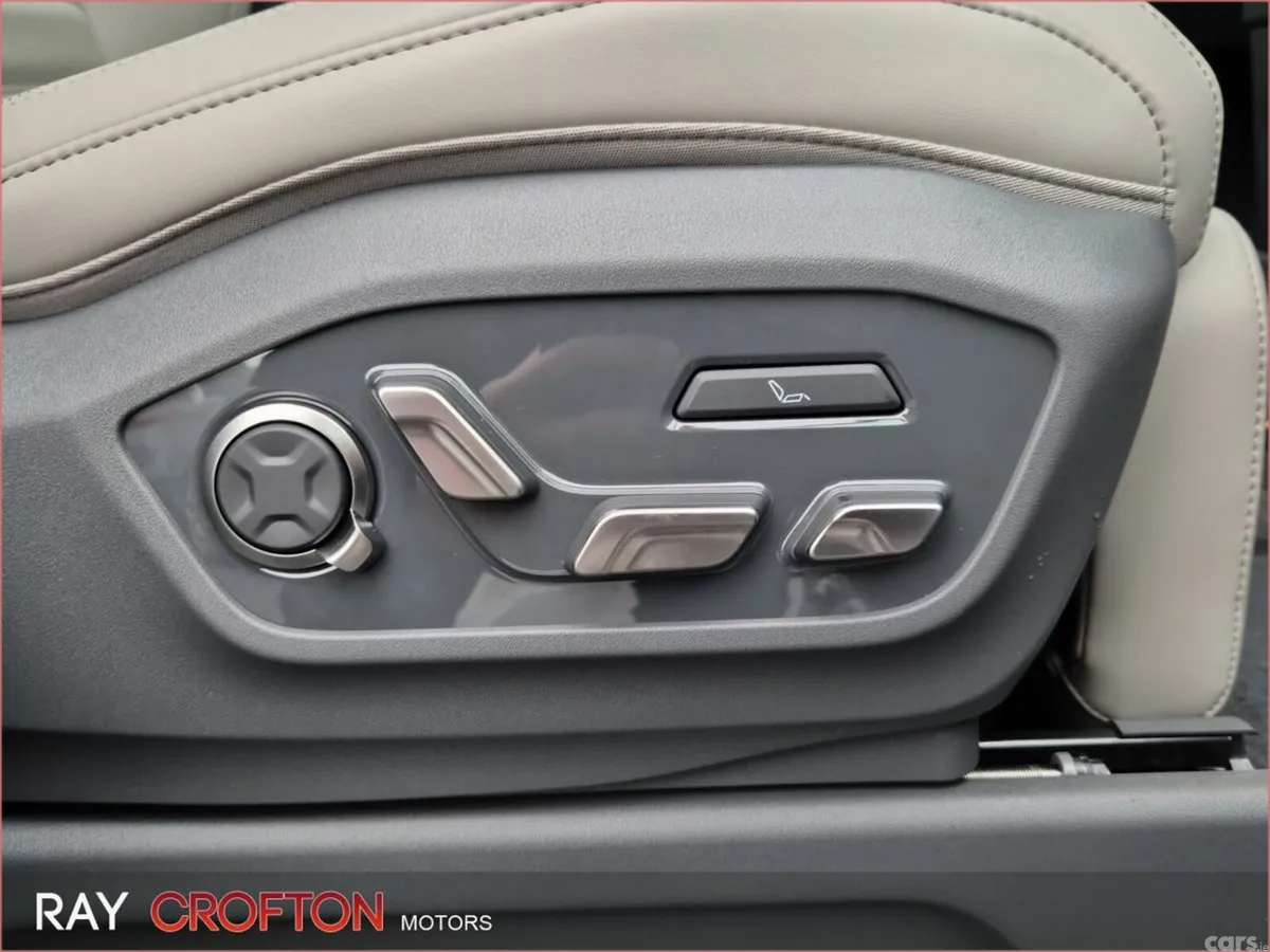 Kia EV9 SUV, Electric, 2026, Silver