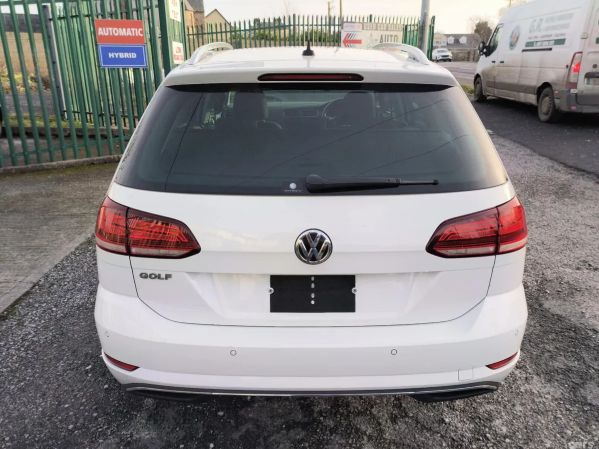 Volkswagen Golf Estate, Petrol, 2019, White