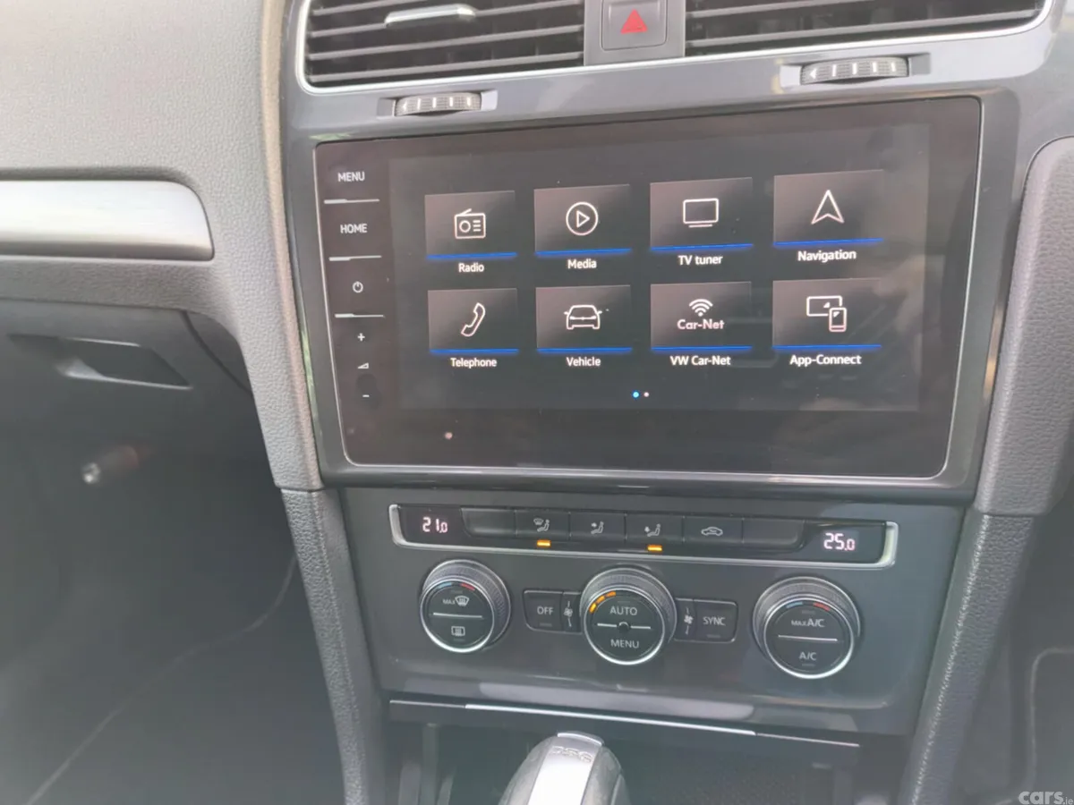 Volkswagen Golf Estate, Petrol, 2019, White