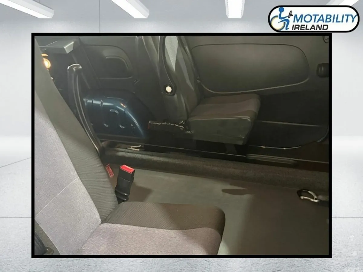 Renault Trafic MPV, Diesel, 2020, Blue