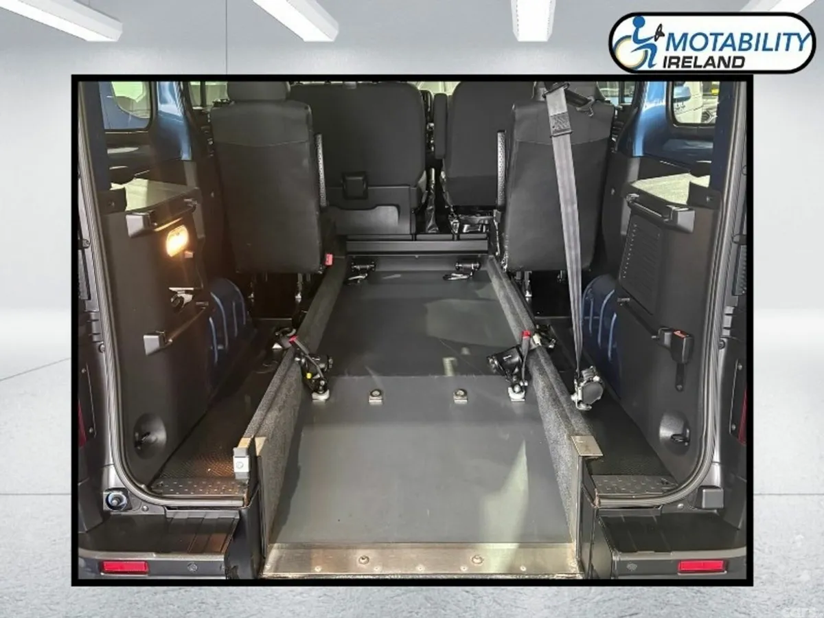 Renault Trafic MPV, Diesel, 2020, Blue