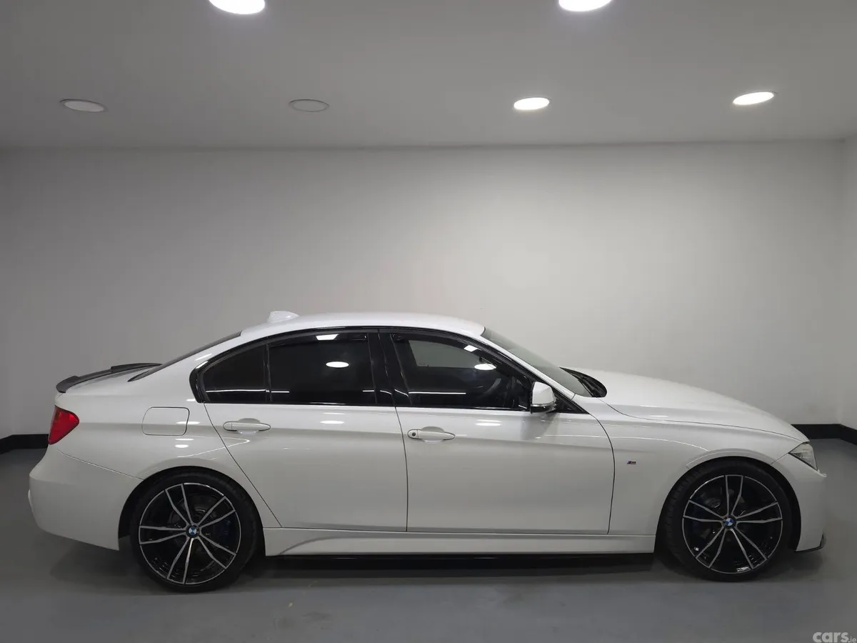 BMW 3-Series Hatchback, Diesel, 2015, White
