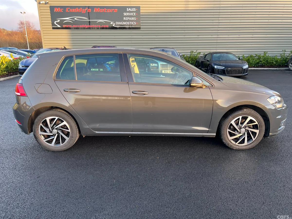 Volkswagen Golf Hatchback, Diesel, 2019, Grey