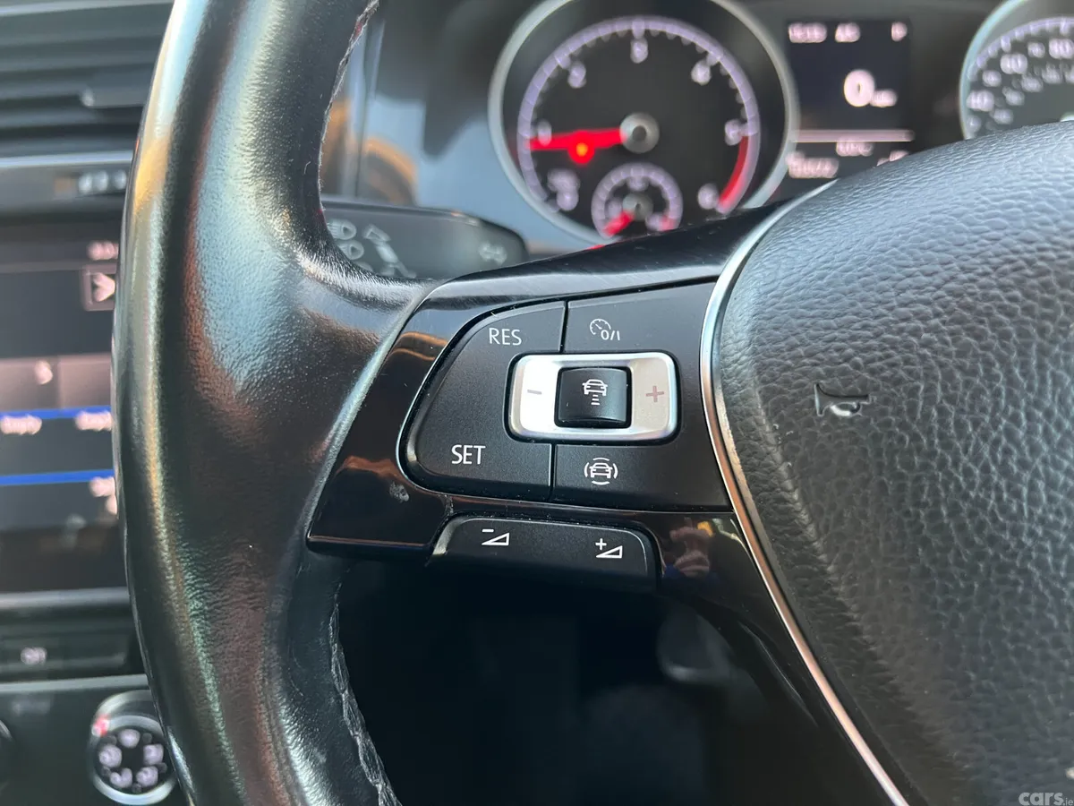Volkswagen Golf Hatchback, Diesel, 2019, Grey