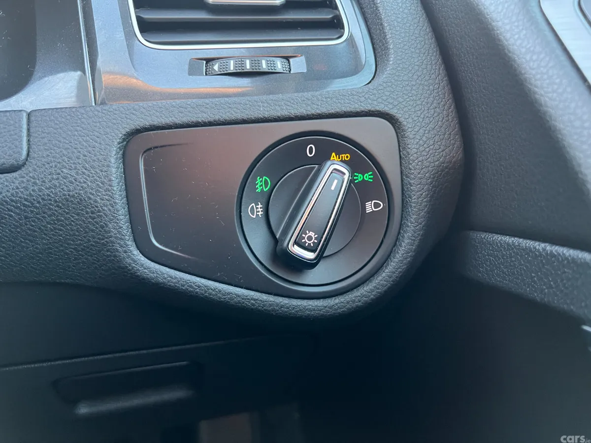 Volkswagen Golf Hatchback, Diesel, 2019, Grey