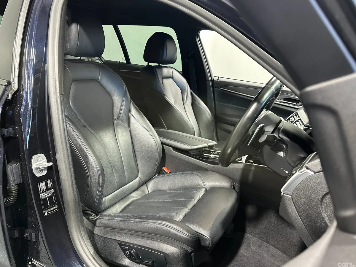 BMW 5-Series Estate, Diesel, 2021, Black