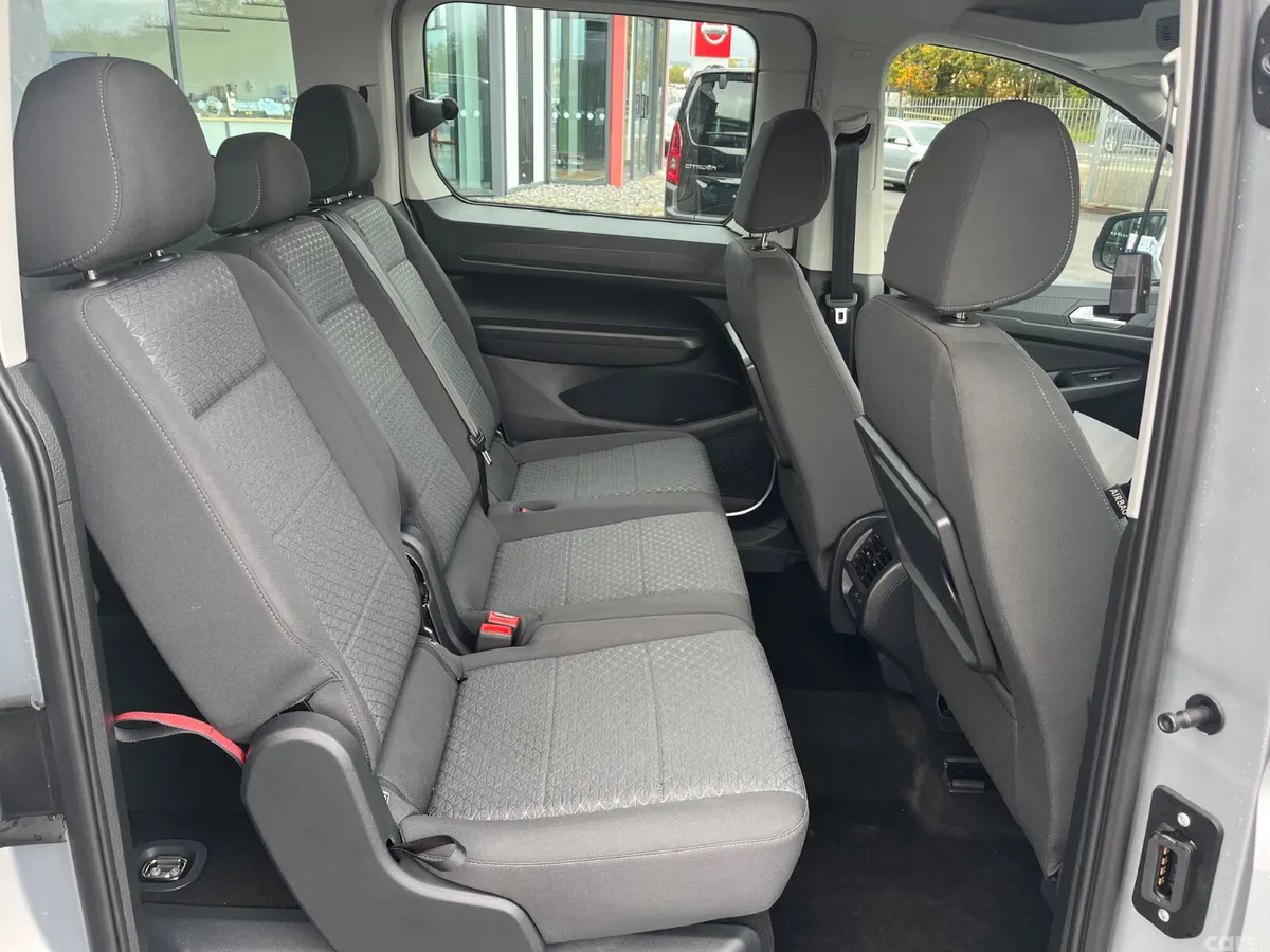 Ford Tourneo Connect MPV, Diesel, 2026, Silver