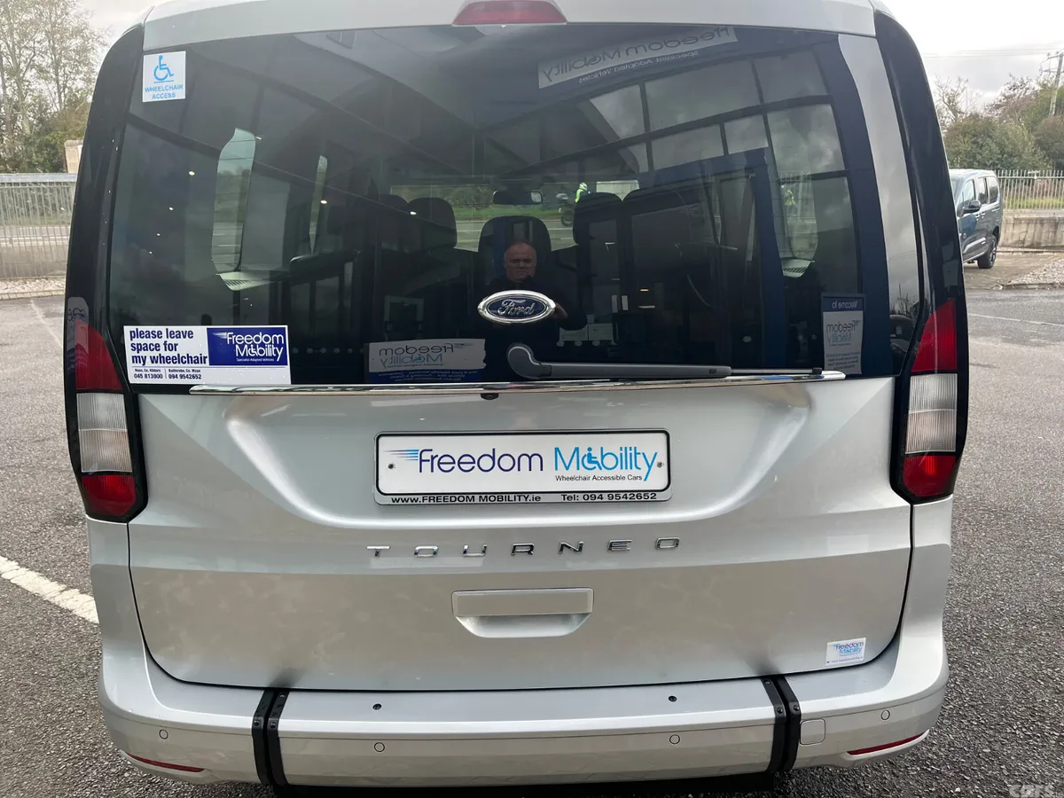 Ford Tourneo Connect MPV, Diesel, 2026, Silver