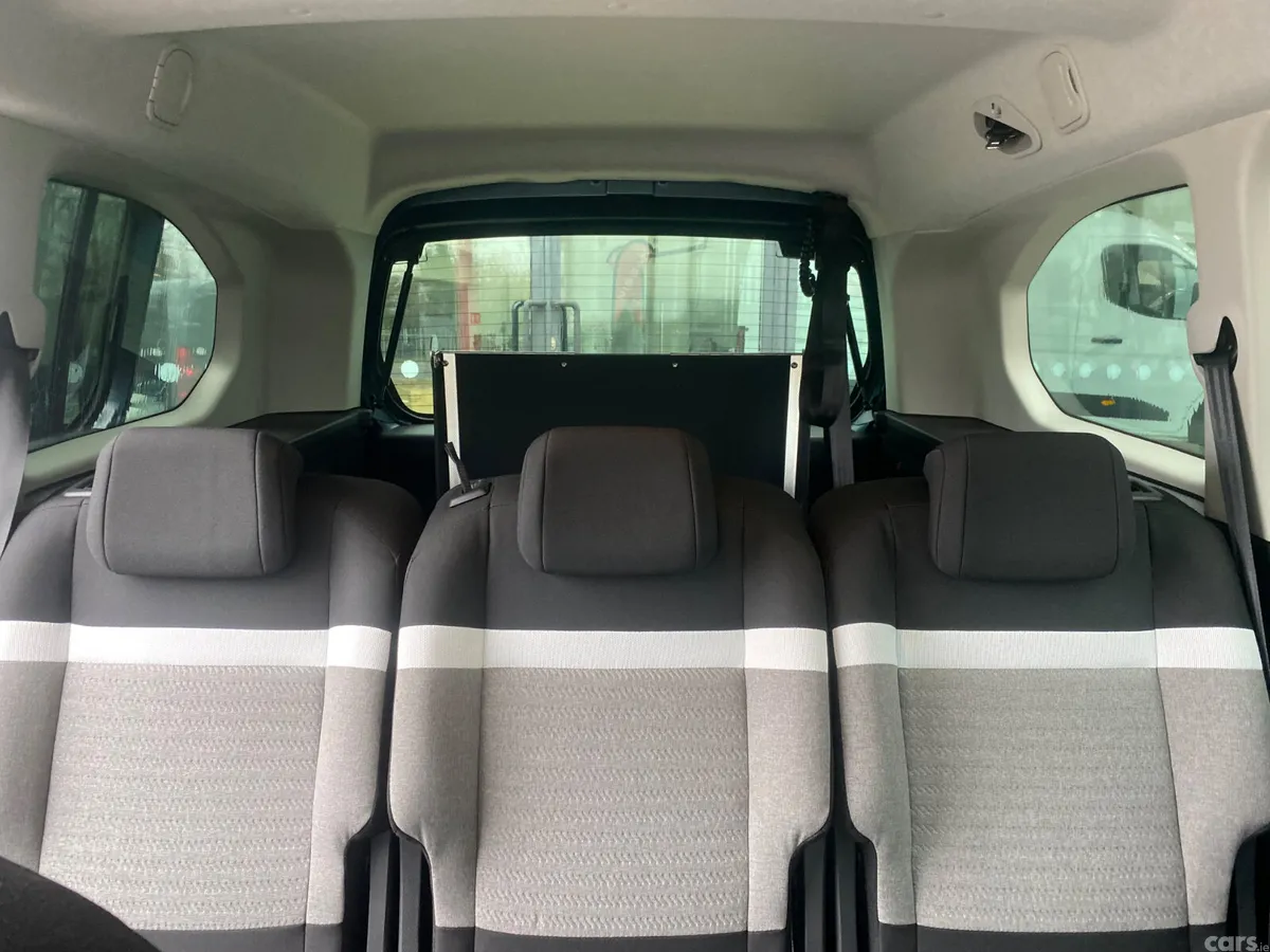 Citroen Berlingo Multispace MPV, Diesel, 2026, Blue