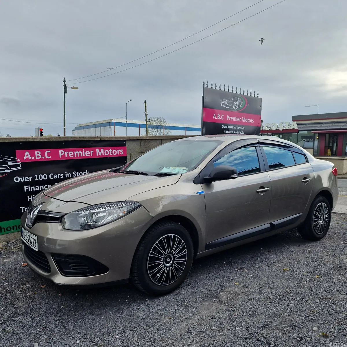 Renault Fluence Saloon, Diesel, 2016, Gold