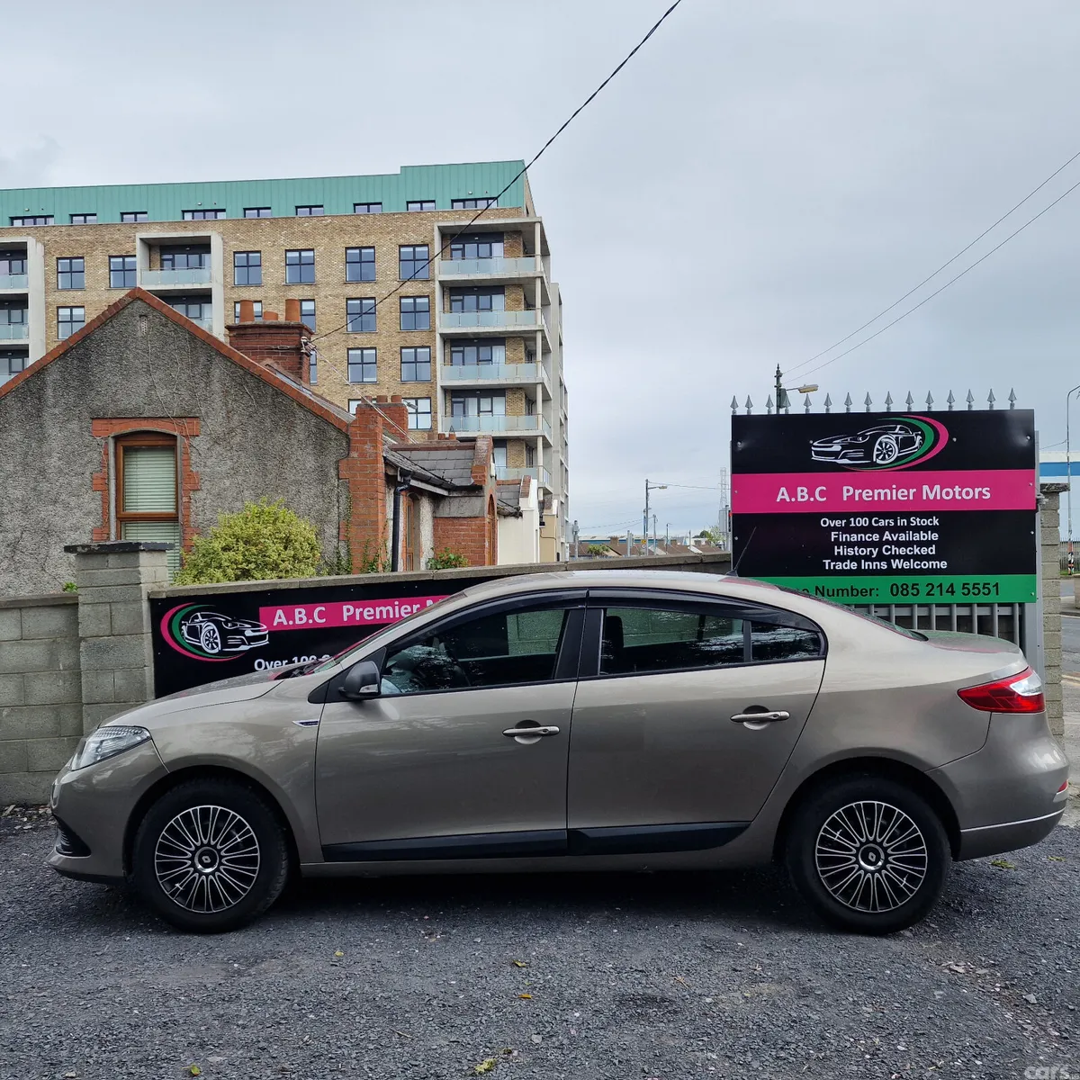 Renault Fluence Saloon, Diesel, 2016, Gold