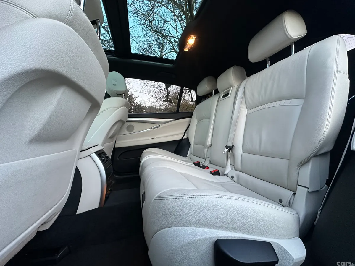 BMW 5-Series Saloon, Diesel, 2014, Blue