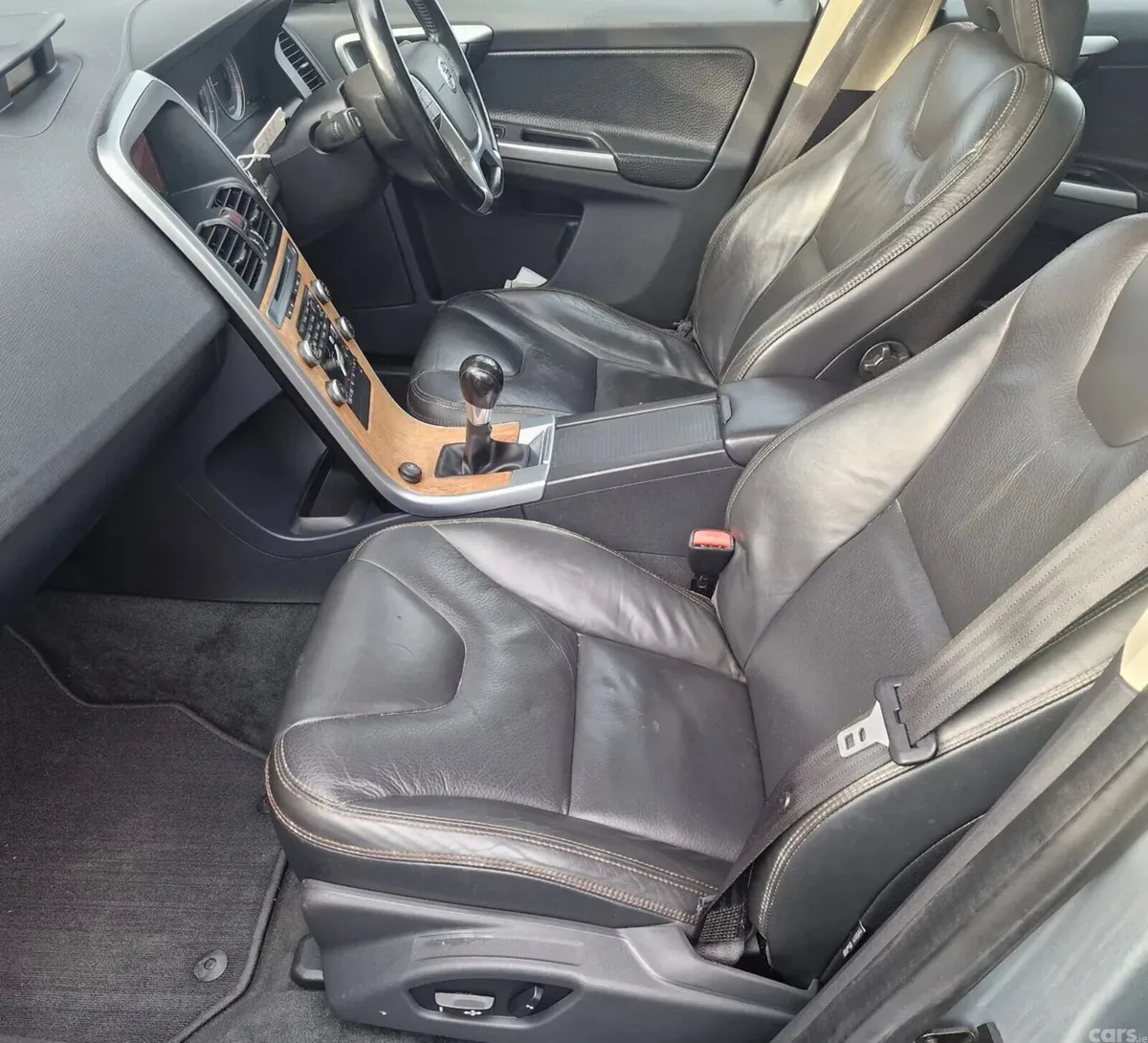 Volvo XC60 SUV, Diesel, 2010, Silver